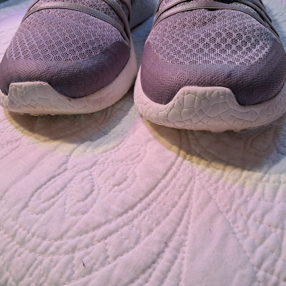 Skechers Gray & Pink Slip on Sneakers Size 9 - Picture 4 of 6